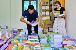 Hà Nội lên kế hoạch miễn phí sách giáo khoa