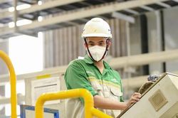 Tạo 'bệ đỡ' pháp lý vững chắc: Tiếp sức cho doanh nghiệp nhỏ và vừa vươn xa