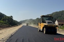 Phó Chủ tịch UBND tỉnh Hoàng Văn Thạch kiểm tra tiến độ cao tốc Đồng Đăng - Trà Lĩnh