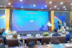 Hoàn thiện chính sách, tạo bệ đỡ phát triển ngành năng lượng