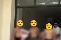 3 gymer cởi trần tại sảnh lễ tốt nghiệp của trường đại học, màn 'khoe thân' gây tranh cãi