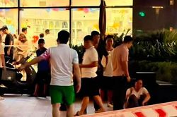 Bé trai 7 tuổi rơi từ tầng 15 tòa nhà ở Hải Phòng xuống đất tử vong, mẹ ngất lịm khi hay tin