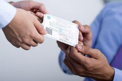 Từ nay người có BHYT đi khám trái tuyến được thêm quyền lợi: Nhiều người chưa biết cách tính cụ thể
