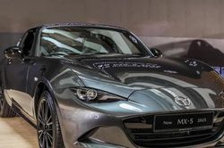 Mazda MX-5 thế hệ mới: Giữ động cơ 2.5L, có thể dùng cả động cơ xăng và mô-tơ điện