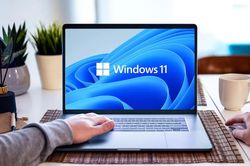 Laptop chạy chậm, giật lag: Thử ngay 6 cách này trước khi tốn tiền mang đi sửa
