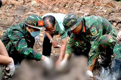 Thêm 12 hài cốt liệt sĩ được tìm thấy tại Công viên Lê Thị Riêng