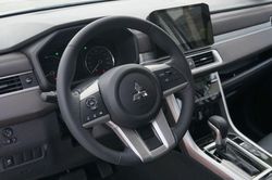 Vì sao giá lăn bánh Mitsubishi Xpander giảm không 'phanh', MPV 7 chỗ rẻ ngang Honda City?