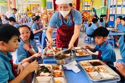 TPHCM làm gì để bảo đảm an toàn thực phẩm tại 3.500 trường học?