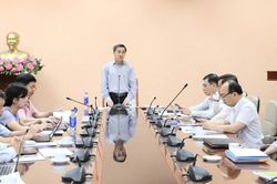 Thứ trưởng Trần Văn Thuấn: Khung chương trình thực hành phải dựa trên năng lực, đủ kiến thức, bảo đảm an toàn người bệnh