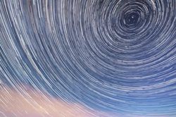Mưa sao băng Perseids 2026: 12 chòm sao nên ước gì để 'vũ trụ nghe thấy'?