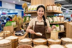 Giá lúa gạo hôm nay 12.8.2026: Thị trường tiếp tục đi ngang