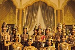 Phương Mỹ Chi đưa văn hóa Khmer Nam Bộ vào MV mới thế nào?