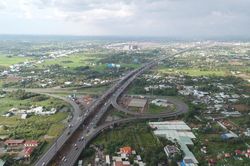 Đẩy nhanh tiến độ các dự án đường bộ cao tốc khu vực Đông Nam Bộ và Tây Nam Bộ