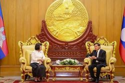 Campuchia và Lào khẳng định quyết tâm củng cố quan hệ truyền thống
