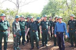 Khảo sát khu vực tìm kiếm hài cốt liệt sĩ tại xã Cồn Tiên, tỉnh Quảng Trị