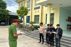 Khởi tố 4 đối tượng gây rối trật tự công cộng