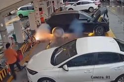 Zeekr 7x chạy điện bất ngờ bốc cháy, hãng tức tốc đưa ra cảnh báo