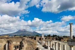 'Thành phố chết' Pompeii và những bí mật vẫn khiến giới khảo cổ kinh ngạc