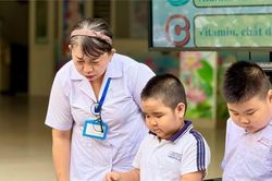 Sức khỏe học đường: Thách thức và khoảng trống