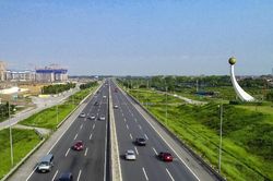 Cục Cảnh sát giao thông thí điểm làn vượt xe trên cao tốc