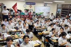 Nóng: Một lớp có 46/47 học sinh trúng tuyển trường y, 2 em đạt 30 điểm
