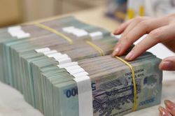 Lãi suất ngân hàng hôm nay 12/8/2026: Biến động trái chiều, có nơi tăng mạnh