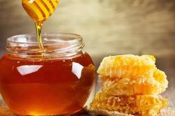 Người đàn ông uống nước pha mật ong đặc mỗi ngày, sau 1 năm sức khỏe ra sao?