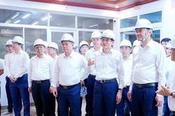 Giám đốc Học viện Chính trị quốc gia Hồ Chí Minh Đoàn Minh Huấn thăm các dự án tại phường Hoàng Mai, tỉnh Nghệ An