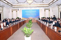 Điểm sáng hợp tác địa phương giữa Việt Nam - Lào
