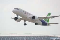 Máy bay chở khách C919 của Trung Quốc có chuyến bay thương mại quốc tế đầu tiên