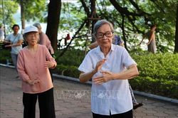 Người Việt muốn tự chủ khi về già, kinh tế bạc đứng trước dư địa mới