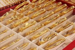 Hà Nội tăng cường kiểm tra, xử lý vi phạm trên thị trường vàng, bạc, ngoại tệ