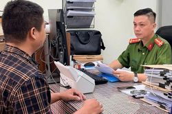 Mua hơn 33.000 quyển sách giả về bán, chủ nhà sách Tăng Tiến bị bắt