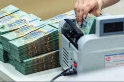 Tỷ lệ cho vay trên tiền gửi tăng mạnh, có ngân hàng lên gần 160%: Áp lực chi phí vốn vẫn cao trong các quý tới