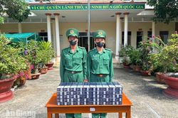Bỏ chạy khi bị kiểm tra, đối tượng vứt 500 bao thuốc lá lậu