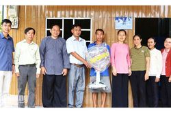 Tịnh Biên trao nhà Đại đoàn kết cho hộ khó khăn