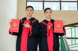Anh em song sinh quê Bắc Ninh cùng “chạm cửa” Đại học Y Hà Nội