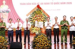Chủ tịch HĐND tỉnh Bắc Ninh Nguyễn Việt Oanh dự Ngày hội toàn dân bảo vệ an ninh Tổ quốc tại phường Việt Yên
