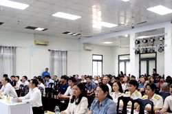 Phường Hòa Cường hỗ trợ cửa hàng, hộ kinh doanh chuyển đổi số