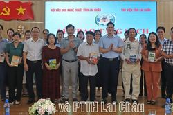 Lễ trao tặng sách và phát triển văn hóa đọc năm 2026