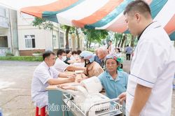 B&igrave;nh Lư ho&agrave;n th&agrave;nh kh&aacute;m sức khỏe cho 100% người d&acirc;n sau 42 ng&agrave;y