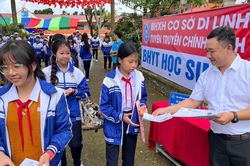 Hỗ trợ 55% mức đóng BHYT cho học sinh, sinh viên