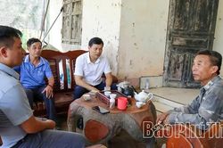Tăng cường “nắm chi bộ, nắm dân”