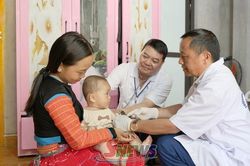 Bảo vệ, chăm sóc sức khỏe bà mẹ và trẻ em ở vùng cao Tà Xùa