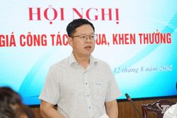 Tiếp tục đổi mới, nâng cao chất lượng công tác thi đua, khen thưởng