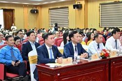Trao giải Cuộc thi chính luận về bảo vệ nền tảng tư tưởng của Đảng trong ngành Công thương