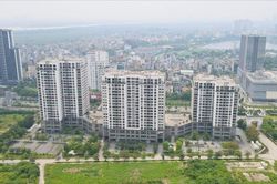Bất động sản cuối năm: Nguồn cung tăng, sức mua thận trọng
