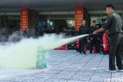 Tập huấn PCCC&CNCH cho lực lượng Cảnh sát cơ động dự bị