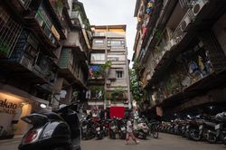 Chung cư cũ trên ‘đất vàng’ Hà Nội sẽ xây dựng lại