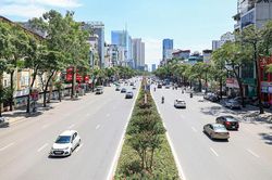 Dự báo thời tiết 12/8: Hai miền Bắc và Trung vẫn nắng rát, miền Nam mưa lớn